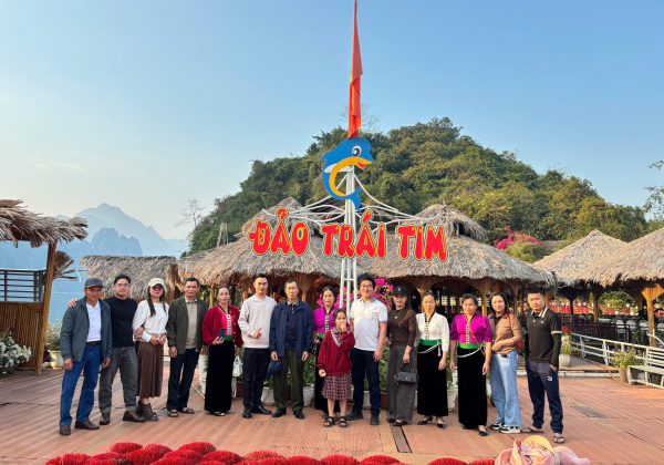 z7438445014205_3e1318aa1a24c846a2205f1374cd4926