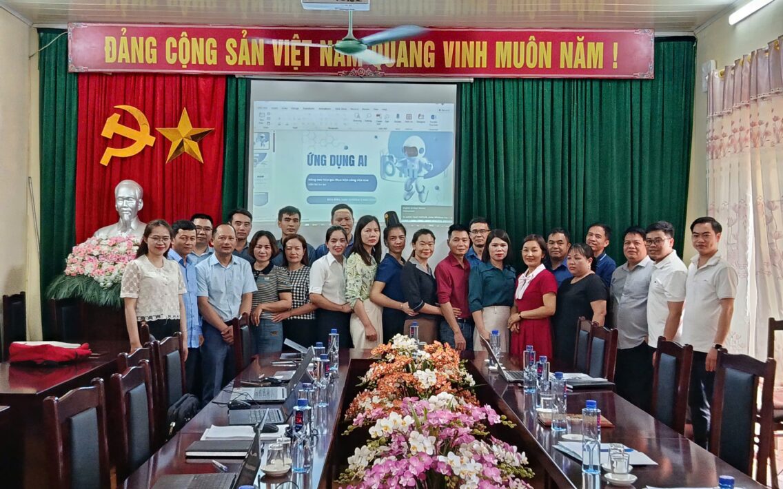 Tập huấn ứng dụng AI nâng cao hiệu quả công việc cho cán bộ cơ sở tại Quài Tở