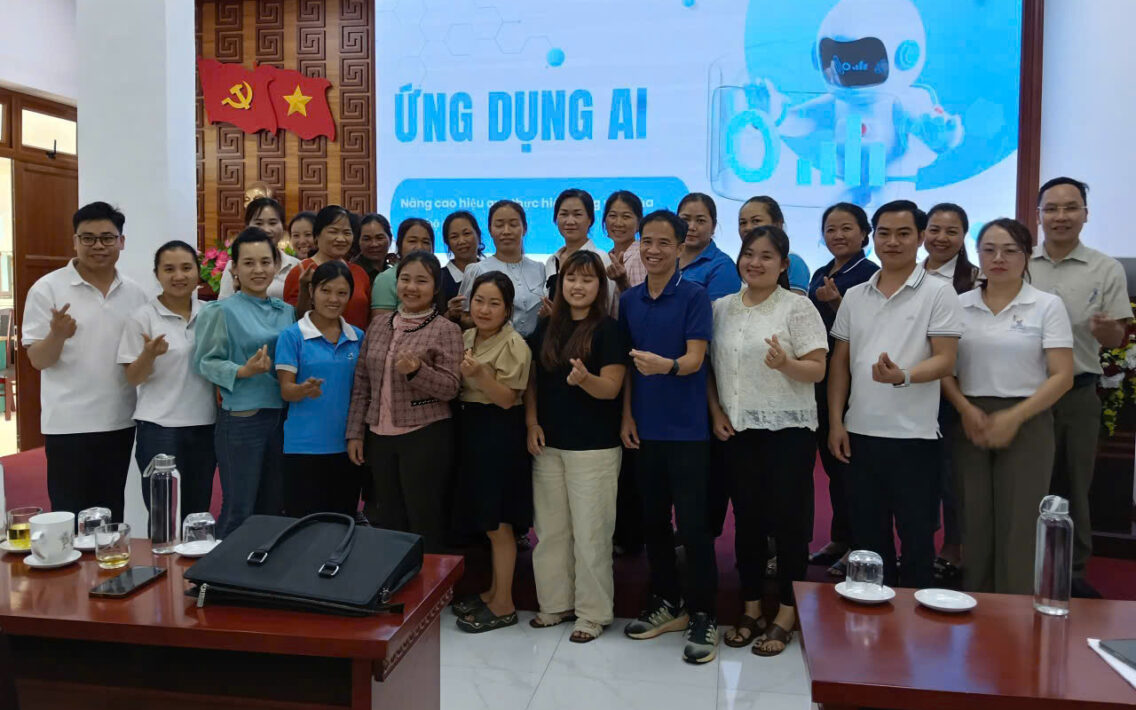 CFRC tập huấn ứng dụngAI nâng cao hiệu quả công việc cho cán bộ xã tại Điện Biên