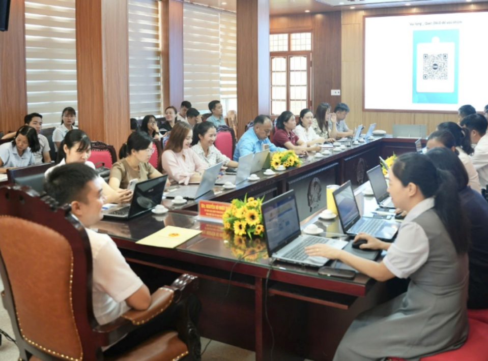 [CFRC – NÂNG CAO NĂNG LỰC]  PGD Đồng Hỷ tập huấn  ứng dụng AI cho đối tác địa phương
